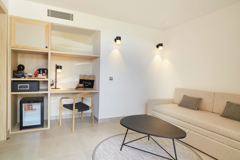 Invisa Hotel Club Cala Blanca