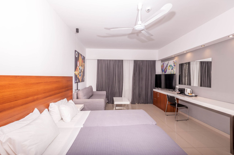 Costa Lindia Blue Star Resort & Spa