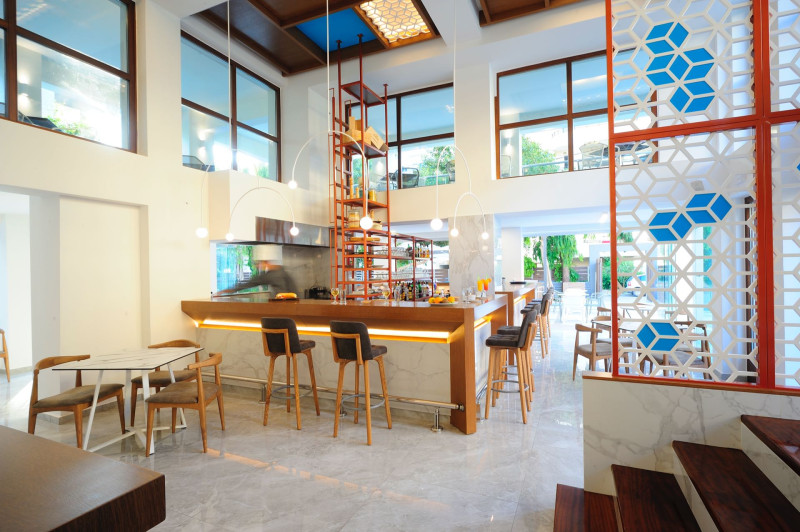 Atrium Ambiance