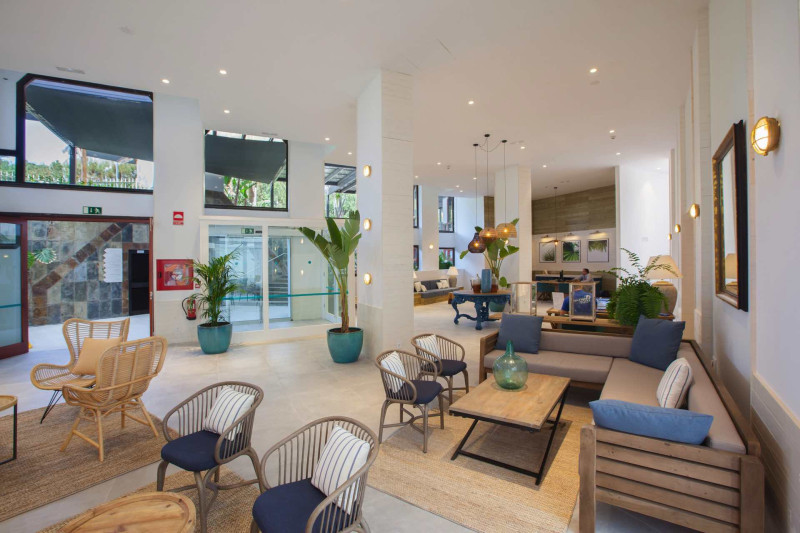 Corallium Beach by Lopesan Hotels