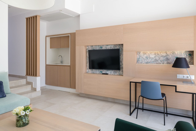 Plus Fariones Suite Hotel