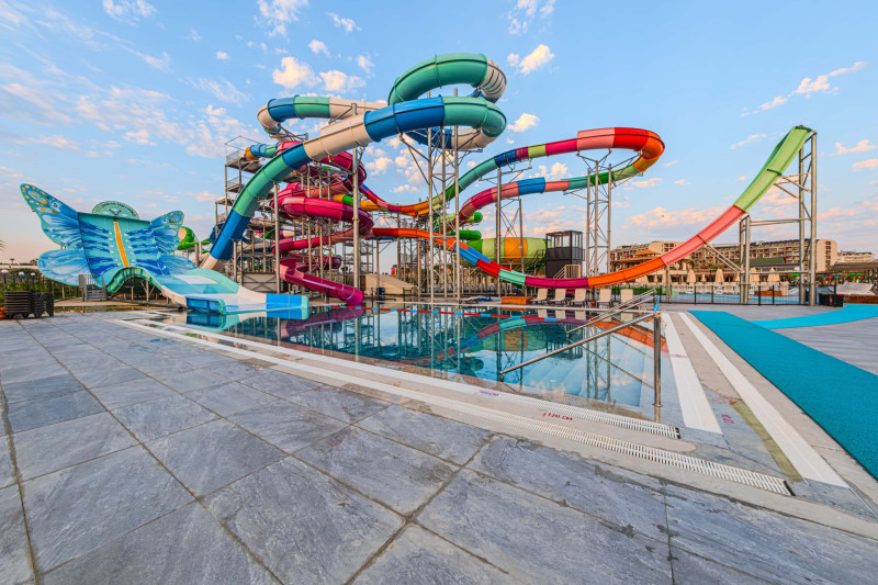 Dream Fun World Hotel