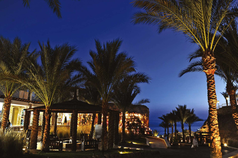 Reef Oasis Beach Resort