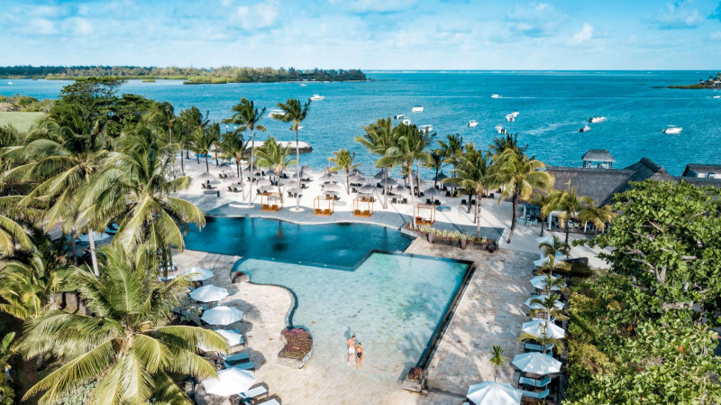 The Bay Club at Anahita