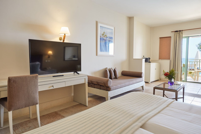 Giannoulis Grand Bay Beach Resort