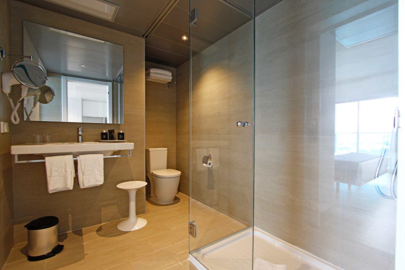 BG Tonga Tower Design Hotel & Suites