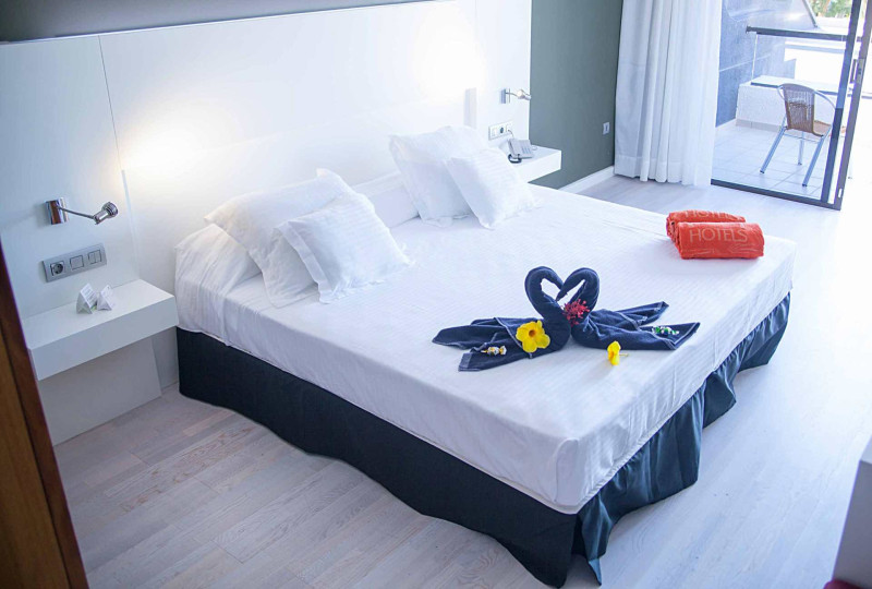 R2 Romantic Fantasia Dream