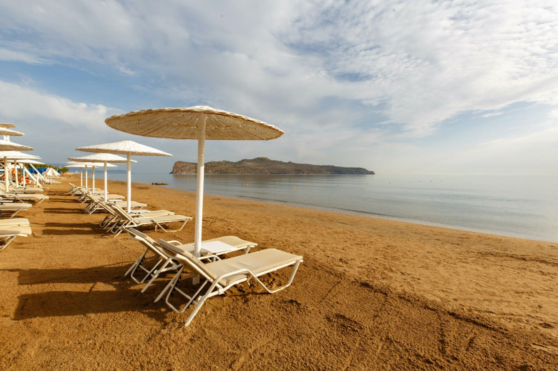 Giannoulis Santa Marina Plaza