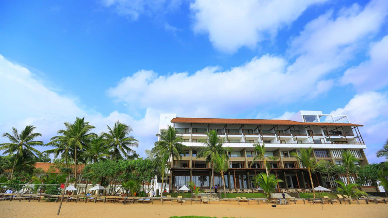 Pandanus Beach Resort & Spa