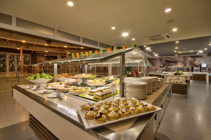db Seabank Resort & Spa