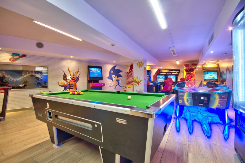 db Seabank Resort & Spa