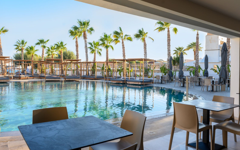 Costa Lindia Beach Resort & Spa