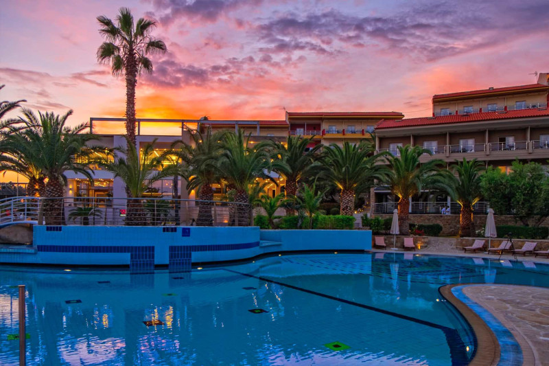 Lagomandra Hotel & Spa