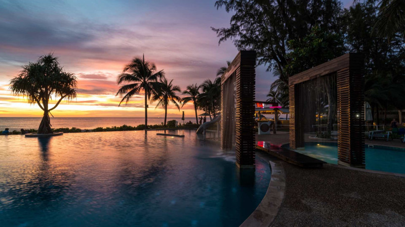 Katathani Phuket Beach Resort