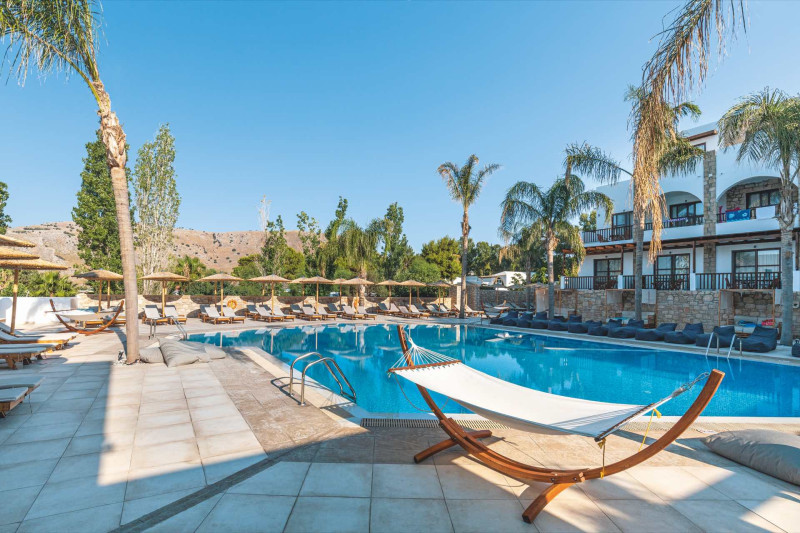 Costa Lindia Blue Star Resort & Spa