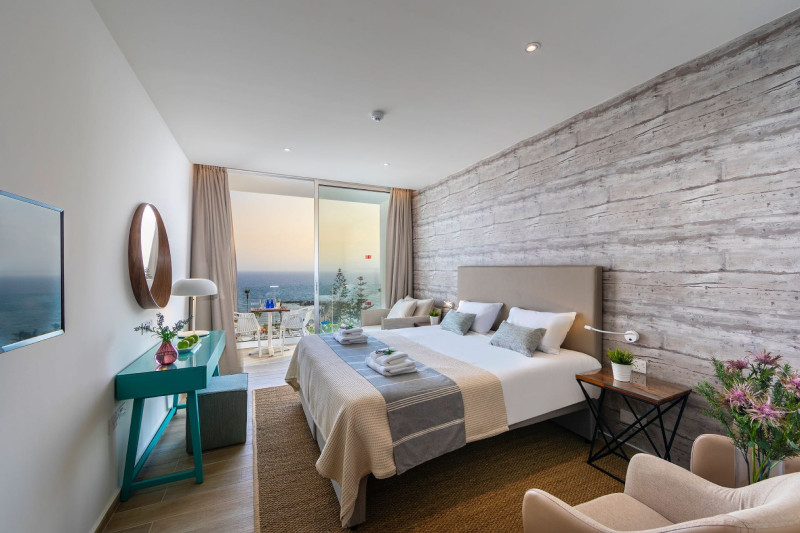 Leonardo Plaza Cypria Maris Beach Hotel & Spa