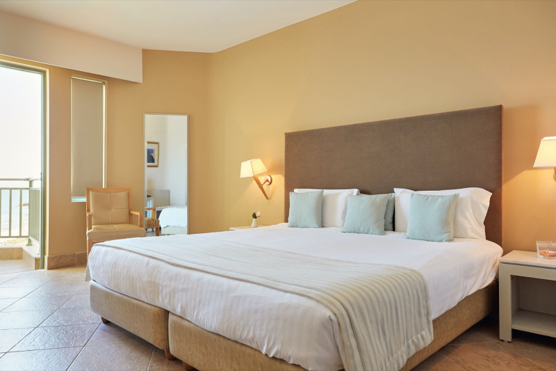 Giannoulis Grand Bay Beach Resort