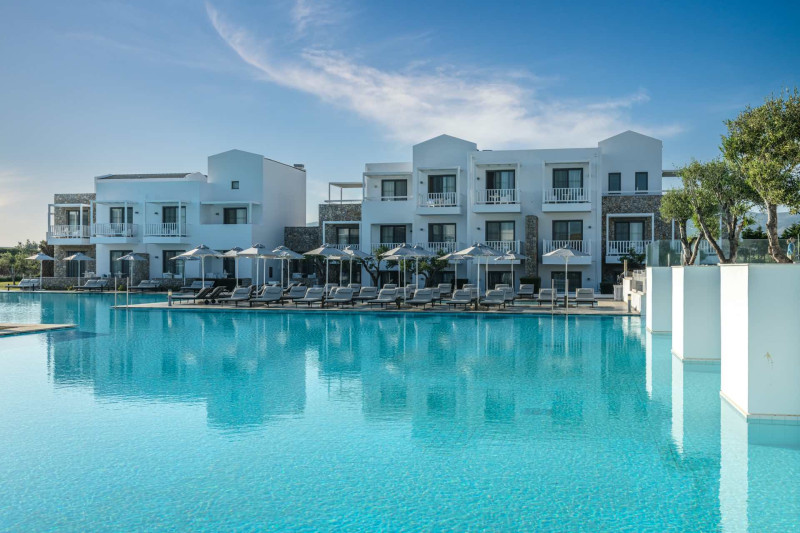 Diamond Deluxe Hotel