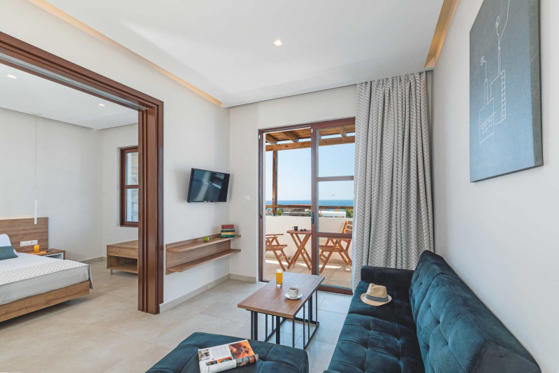 Costa Lindia Blue Star Resort & Spa