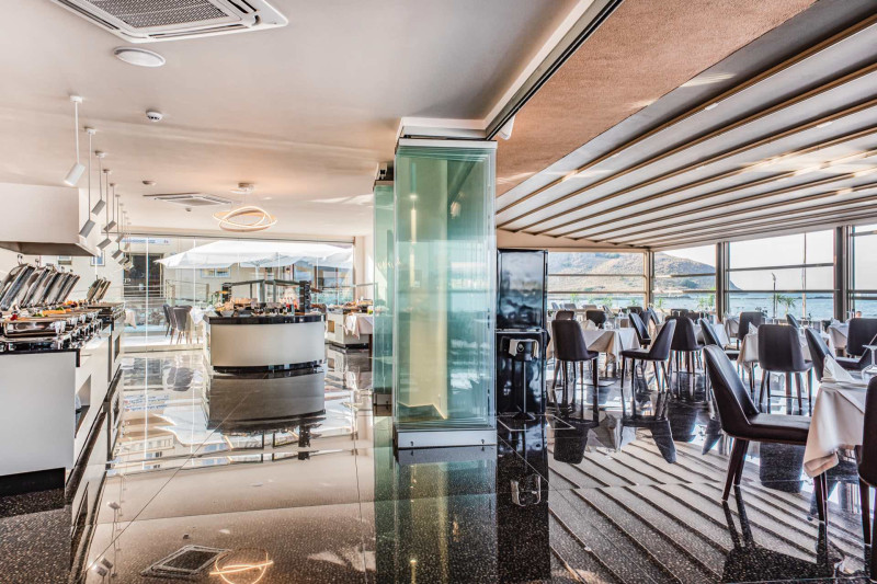 Epos Luxury Beach Hotel