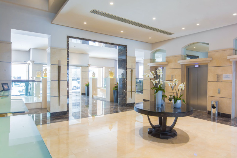 Maritim Antonine Hotel