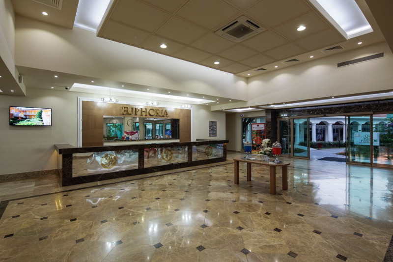 Asteria Family Resort Side