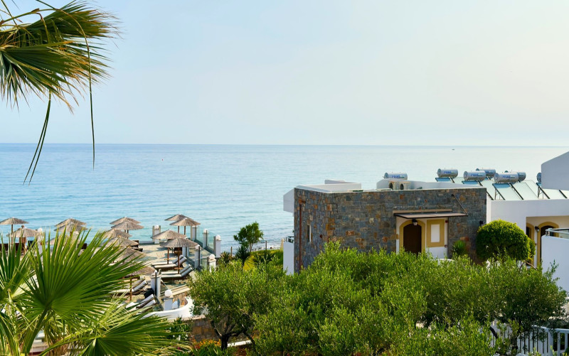 Alexander Beach Hotel & Village Resort