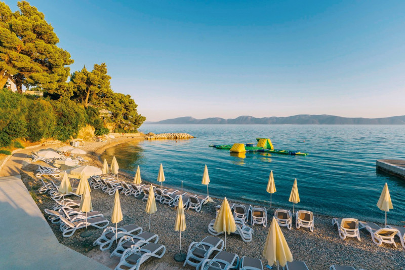 Morenia Beach Resort ●●●●