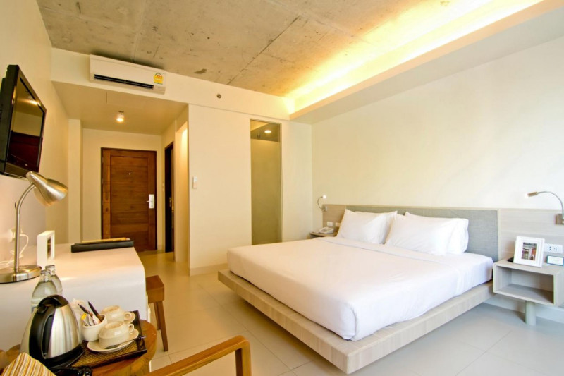 Sunshine Hotel & Residences ●●●