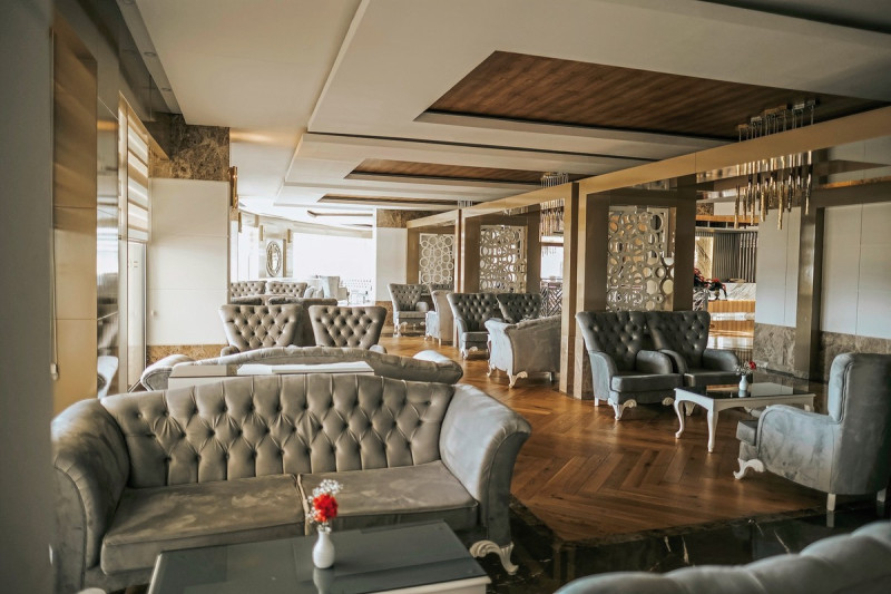 Saturn Palace ●●●●●