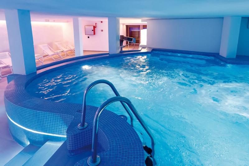 BQ Cala Ratjada ●●●●