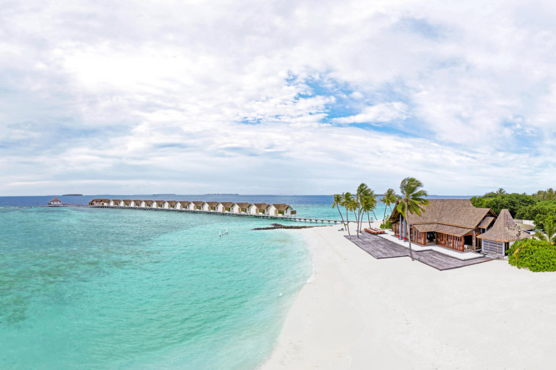 Furaveri Island Resort & Spa