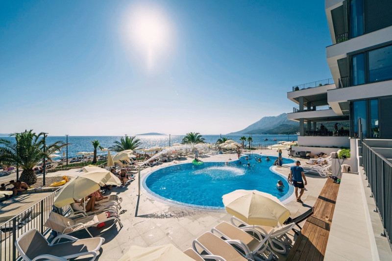 Morenia Beach Resort ●●●●