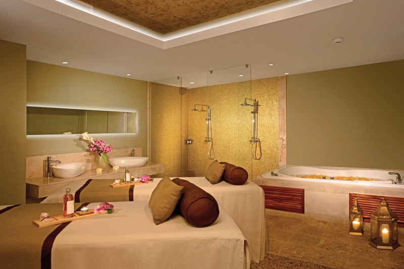 Breathless Punta Cana Resort & Spa ●●●●●