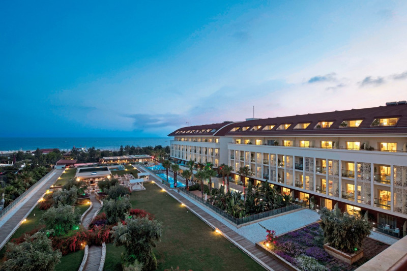 Trendy Verbena Beach