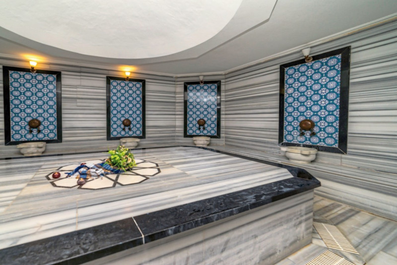 Hane Family Resort ●●●●