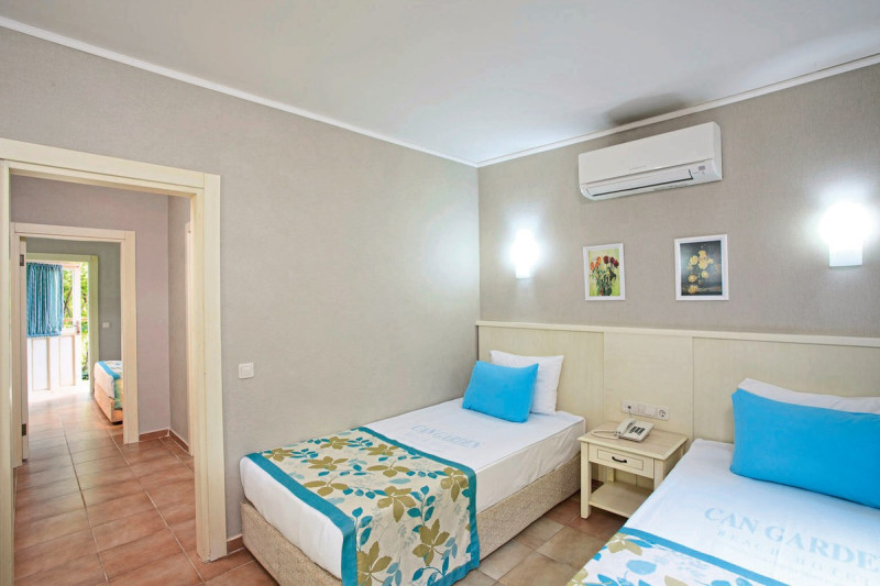 Can Garden Beach ●●●●