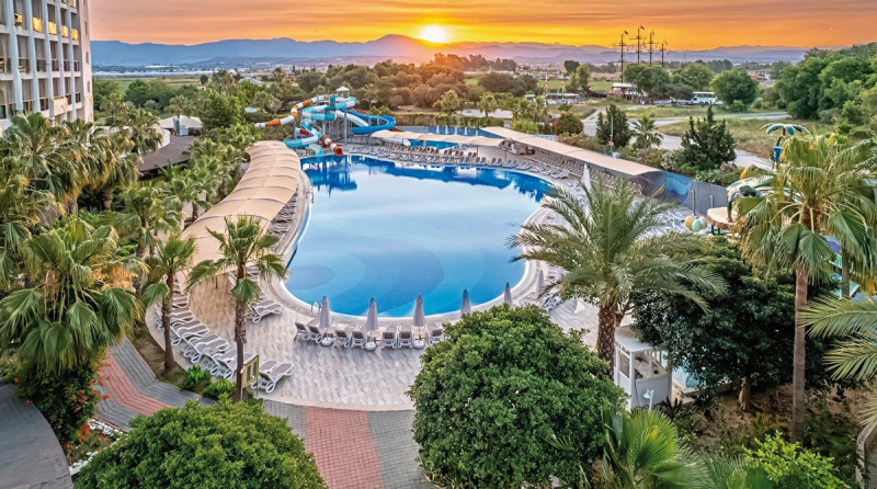 LRS Lake & River Side Hotel & Spa ●●●●●