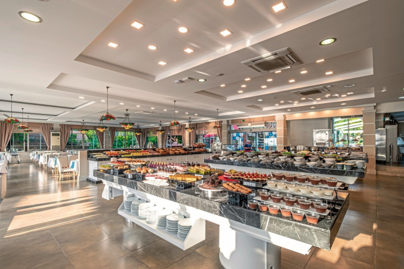 Can Garden Beach ●●●●