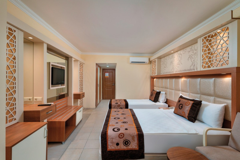 Incekum Beach Resort ●●●●●