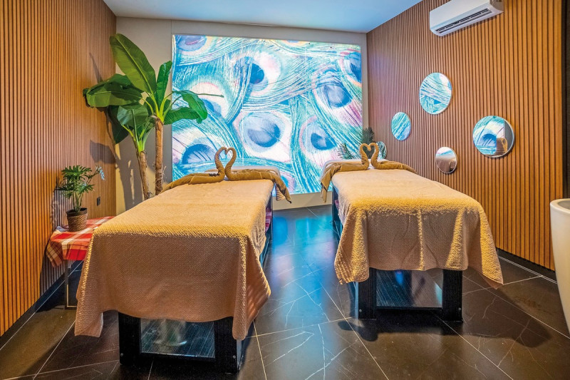 Long Beach Club Nature