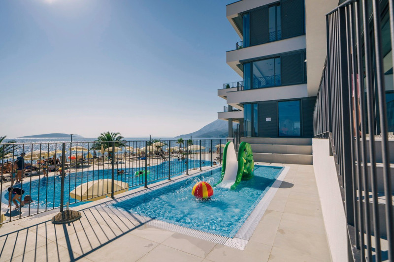 Morenia Beach Resort ●●●●