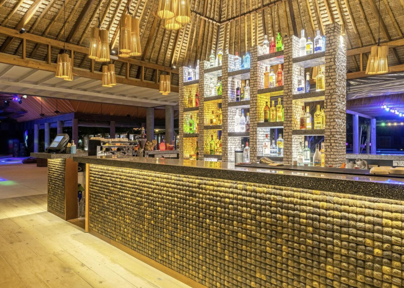 Furaveri Island Resort & Spa