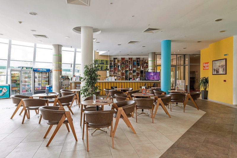 Ivana Palace ●●●○