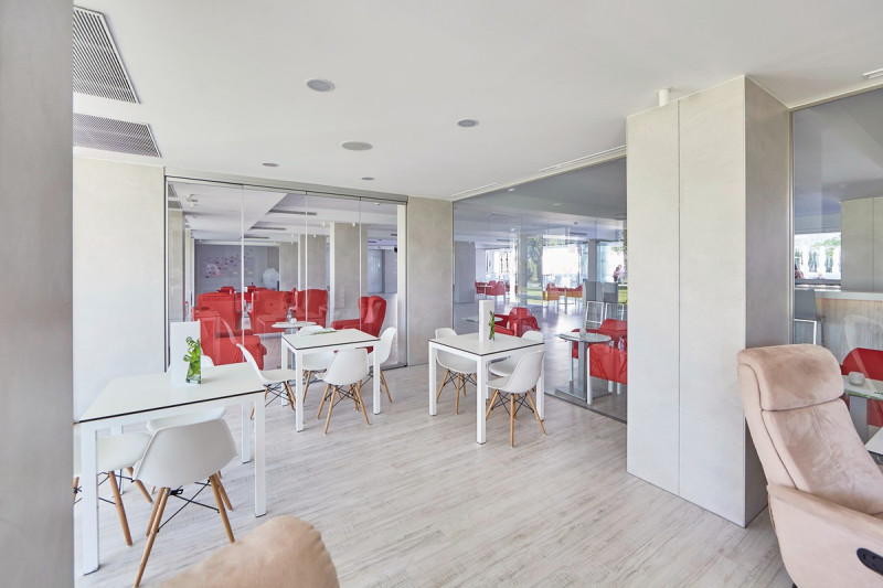 Astoria Playa ●●●●○