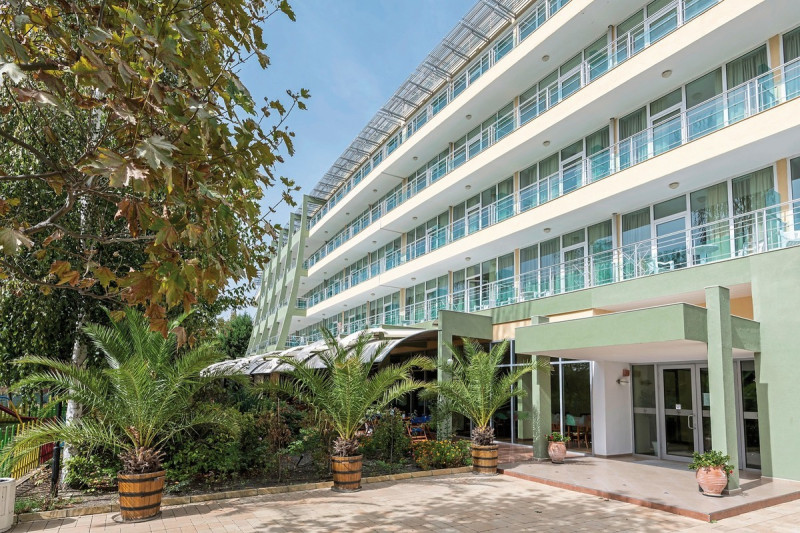 Ivana Palace ●●●○