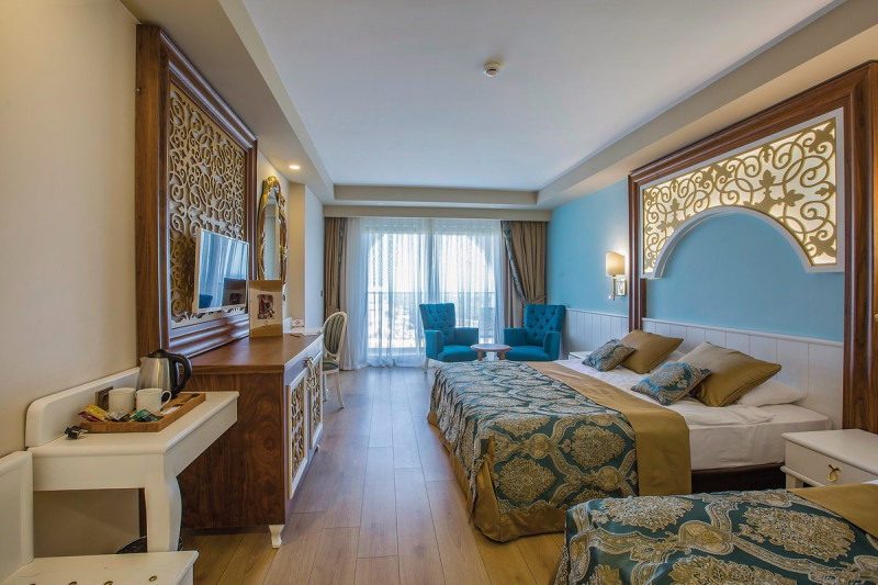 J'adore Deluxe Hotel & Spa ●●●●●