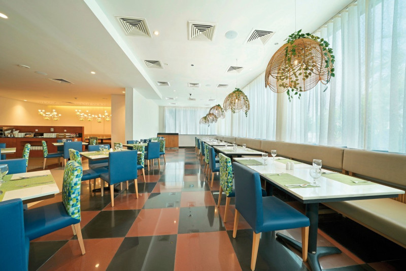 Arabian Park Dubai, an Edge by Rotana Hotel ●●●