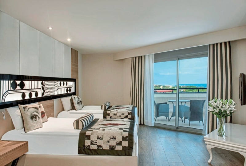 Delphin Imperial ●●●●●