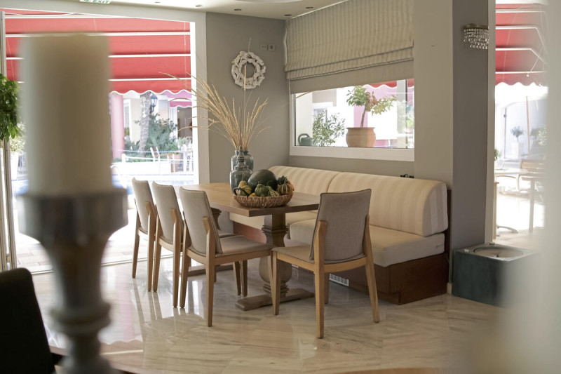 Evilion & Stilvi Sea & Sun Hotels